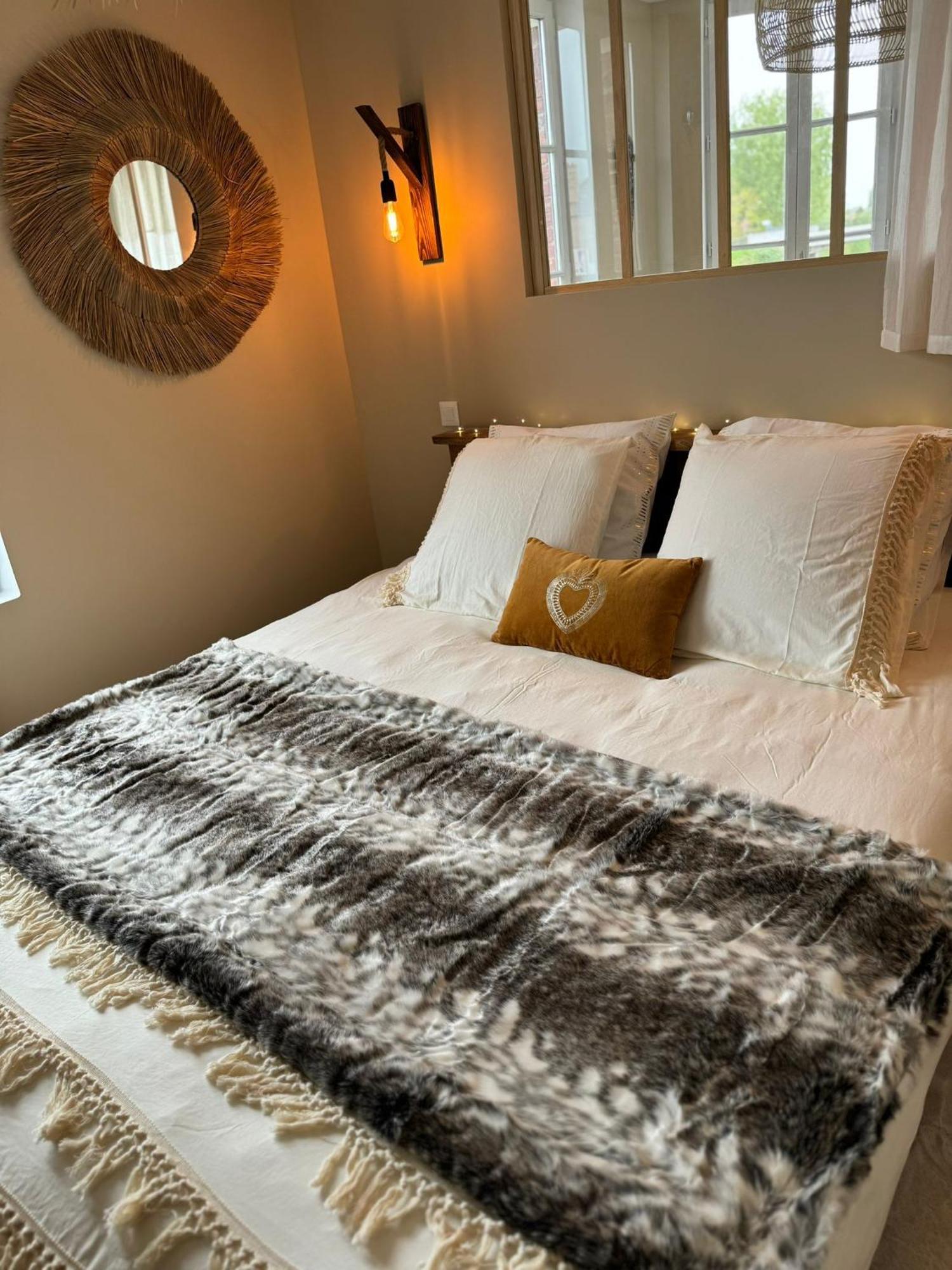 Duplex Safari Jusqu'A 4 Personnes, Spa, Cinema Et Lit Sous Les Arbres, Day Use, 10 Min Centre Αμιάν Εξωτερικό φωτογραφία